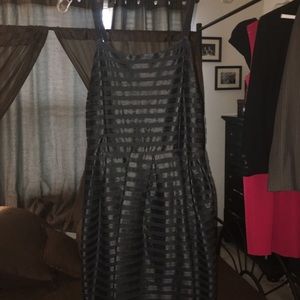 Parisian H&M classic in the LBD 👗 corner